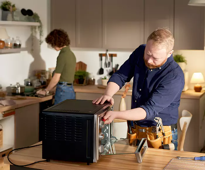 Top-Rated Oven Specialists: Your Certified Oven Repair Technician Crew in Meriden, CT